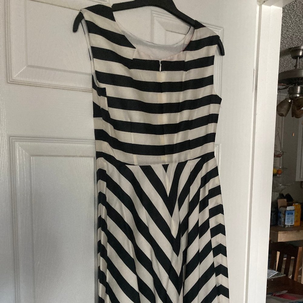 NBW Boden Swishy Mara Black and White Striped Swing Dress, Size 4P - Picture 3 of 4